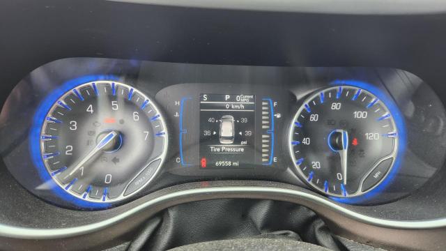 2C4RC1BG4HR768368 - 2017 CHRYSLER PACIFICA TOURING L WHITE photo 9