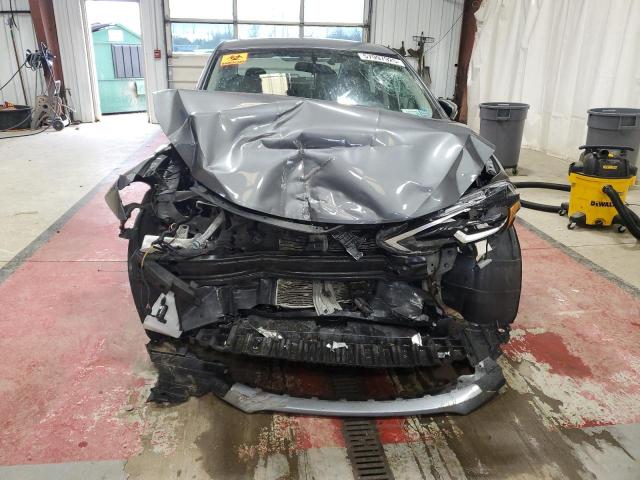 3N1AB7AP1JY338259 - 2018 NISSAN SENTRA S 灰色 照片 5