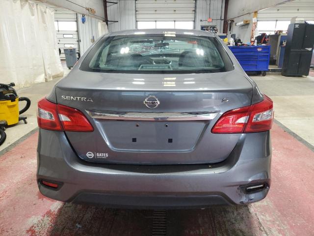 3N1AB7AP1JY338259 - 2018 NISSAN SENTRA S 灰色 照片 6