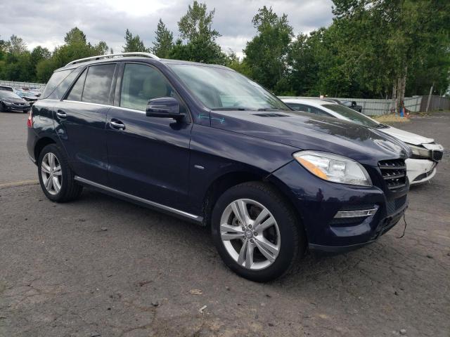 4JGDA5HB5CA027013 - 2012 MERCEDES-BENZ ML 350 4MATIC BLUE photo 4