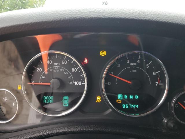 1C4HJWEG4DL562951 - 2013 JEEP WRANGLER U SAHARA 白色 照片 9