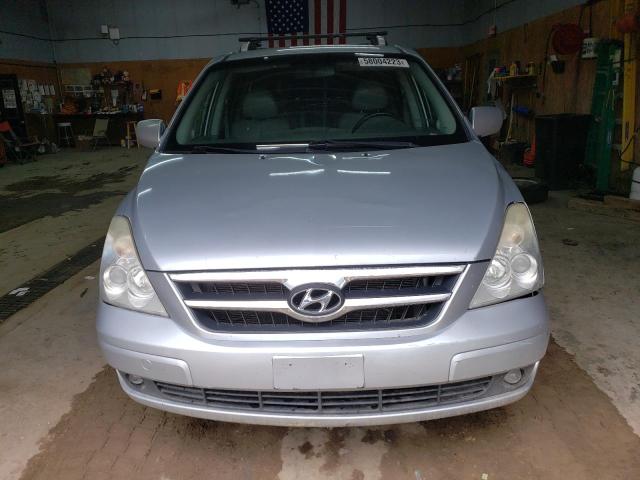 KNDMC233276028173 - 2007 HYUNDAI ENTOURAGE GLS SILVER photo 5