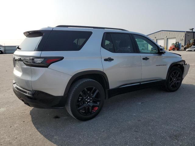 1GNERKKW0KJ245524 - 2019 CHEVROLET TRAVERSE PREMIER SILVER photo 3