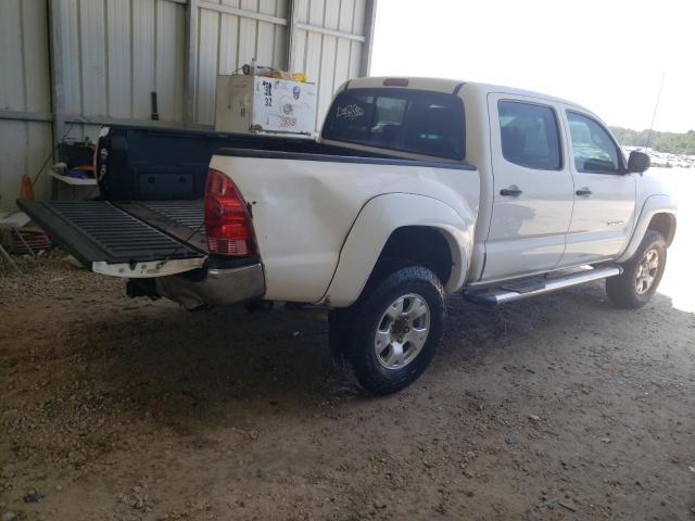 3TMJU62N56M027799 - 2006 TOYOTA TACOMA DOUBLE CAB PRERUNNER WHITE photo 3