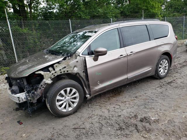 2C4RC1BG8HR653949 - 2017 CHRYSLER PACIFICA TOURING L GOLD photo 1