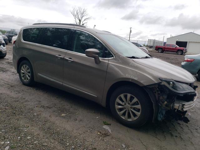 2C4RC1BG8HR653949 - 2017 CHRYSLER PACIFICA TOURING L GOLD photo 4