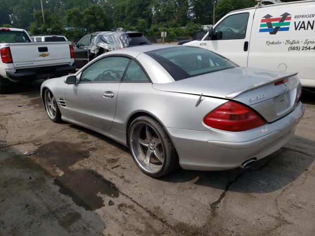 WDBSK75F95F102019 - 2005 MERCEDES-BENZ SL 500 SILVER photo 2