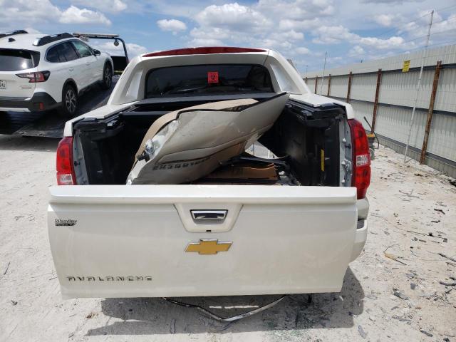 3GNMCGE00DG353051 - 2013 CHEVROLET AVALANCHE LTZ WHITE photo 6