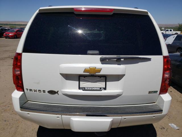 1GNSKCE00BR239146 - 2011 CHEVROLET TAHOE K1500 LTZ WHITE photo 6