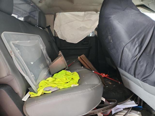 3C6UR4HLXJG287137 - 2018 RAM 2500 ST WHITE photo 10