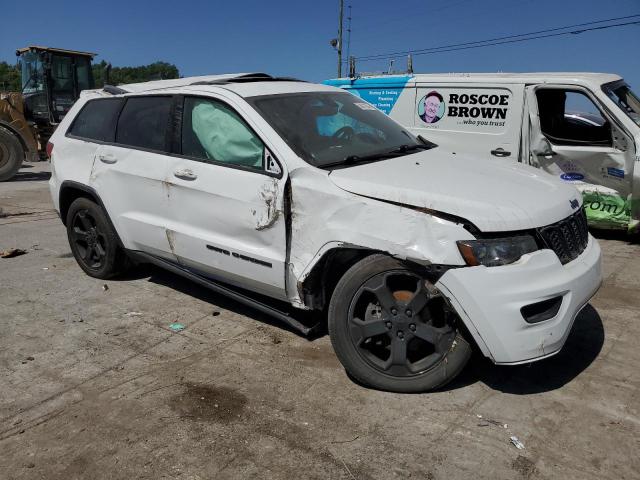 1C4RJFAG2KC607831 - 2019 JEEP GRAND CHER LAREDO WHITE photo 4