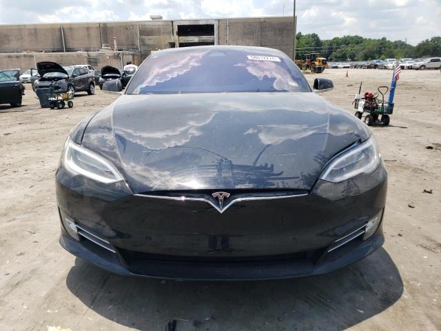 5YJSA1E2XLF360937 - 2020 TESLA MODEL S შავი ფოტო 5