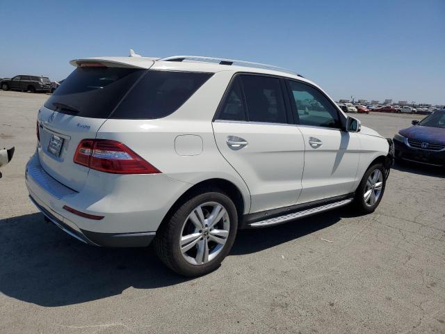 4JGDA5HB0DA181193 - 2013 MERCEDES-BENZ ML 350 4MATIC WHITE photo 3