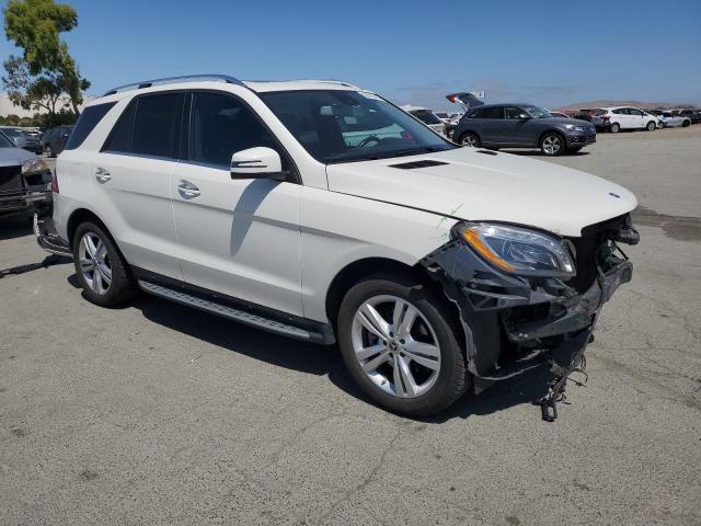 4JGDA5HB0DA181193 - 2013 MERCEDES-BENZ ML 350 4MATIC WHITE photo 4