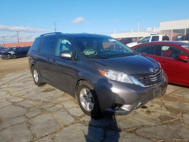 5TDKZ3DC4HS813581 - 2017 TOYOTA SIENNA LE  photo 1