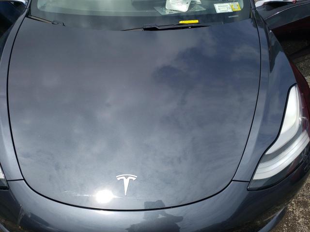 5YJ3E1EB7JF074971 - 2018 TESLA MODEL 3 GRAY photo 11