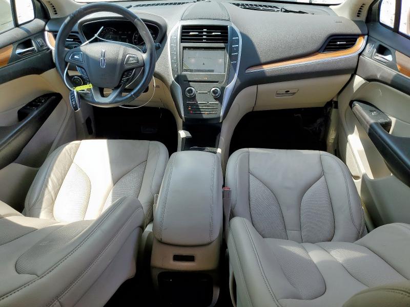 5LMCJ2C98JUL04650 - 2018 LINCOLN MKC SELECT BEIGE photo 8