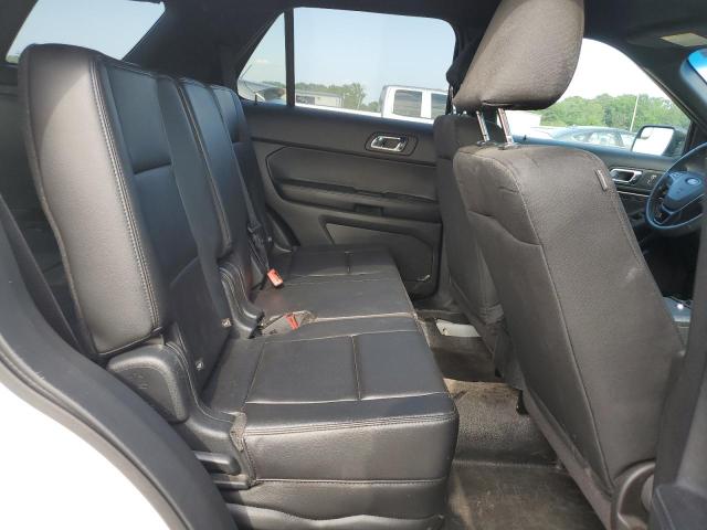 1FM5K8AR1JGA15929 - 2018 FORD EXPLORER POLICE INTERCEPTOR WHITE photo 10