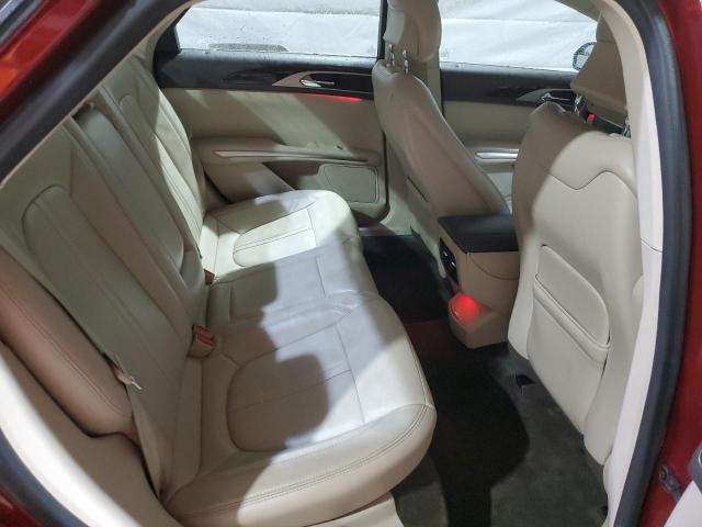 3LN6L2J9XGR610827 - 2016 LINCOLN MKZ RED photo 10