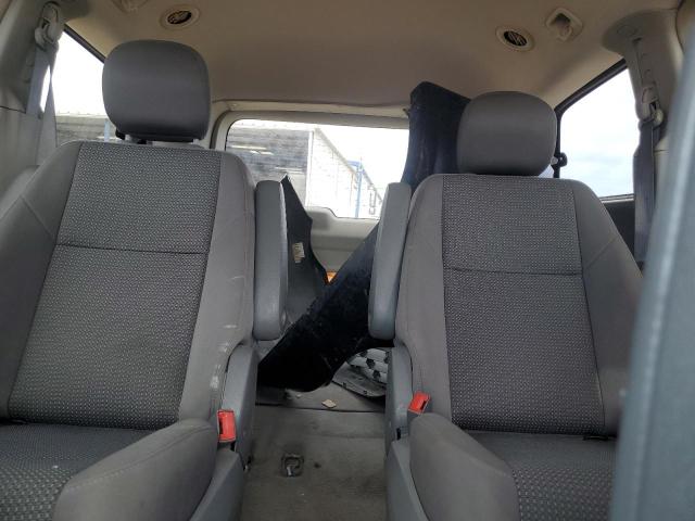 2V4RW4DGXBR670237 - 2011 VOLKSWAGEN ROUTAN S Սև լուսանկար 10