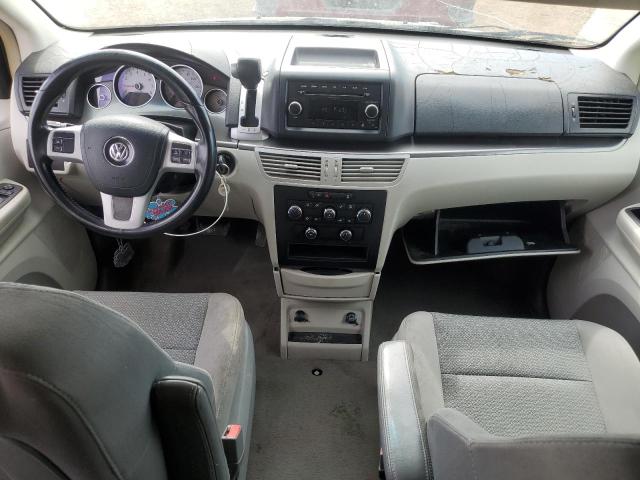 2V4RW4DGXBR670237 - 2011 VOLKSWAGEN ROUTAN S Սև լուսանկար 8