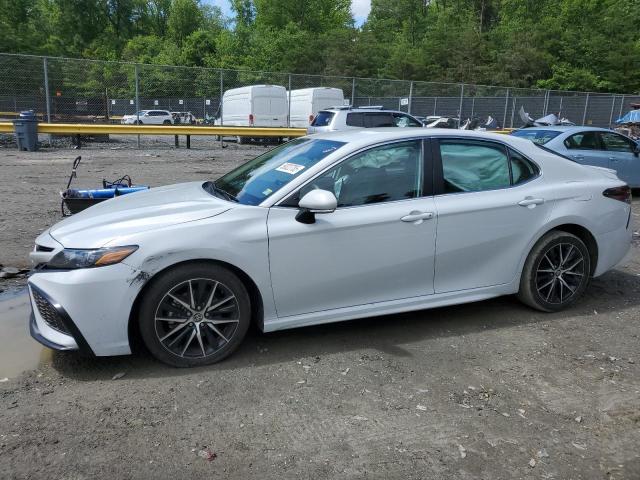 4T1G11AK6RU199252 - 2024 TOYOTA CAMRY SE NIGHT SHADE WHITE photo 1