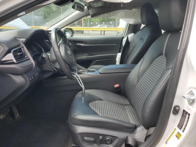 4T1G11AK6RU199252 - 2024 TOYOTA CAMRY SE NIGHT SHADE WHITE photo 7