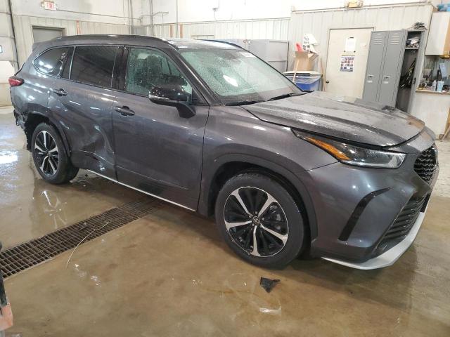 5TDJZRBH0NS187780 - 2022 TOYOTA HIGHLANDER XSE GRAY photo 4