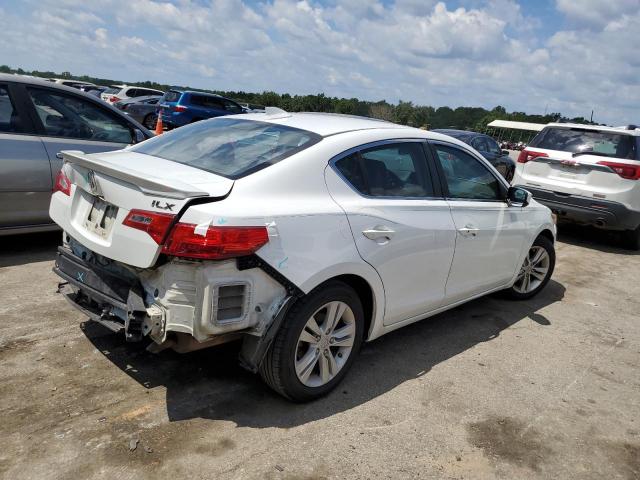 19VDE1F3XDE020093 - 2013 ACURA ILX 20 WHITE photo 3