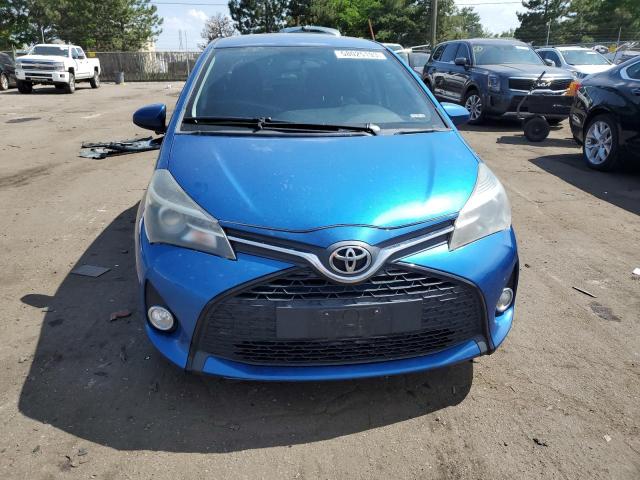 VNKKTUD31FA021588 - 2015 TOYOTA YARIS BLUE photo 5