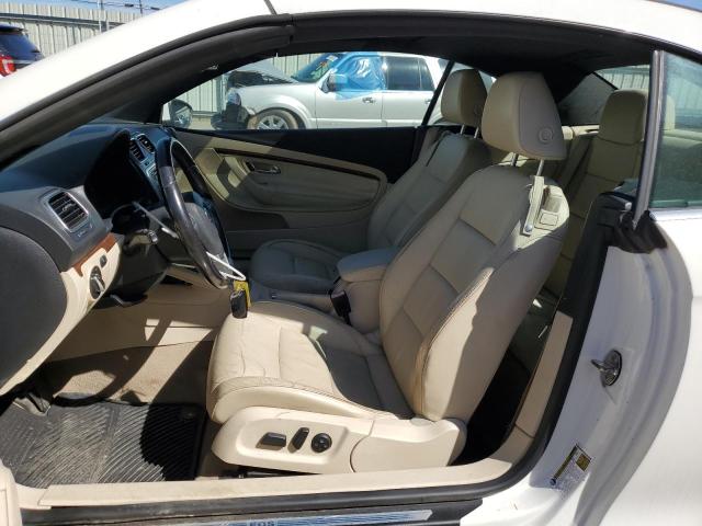 WVWFW7AH2CV013961 - 2012 VOLKSWAGEN EOS LUX WHITE photo 7
