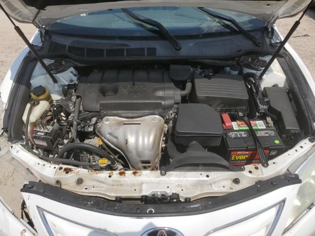 4T1BF3EK9AU580972 - 2010 TOYOTA CAMRY BASE WHITE photo 11