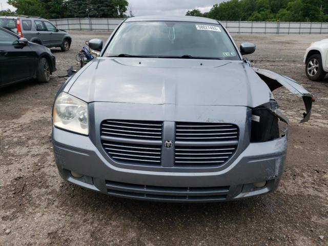 2D4GZ47V76H523102 - 2006 DODGE MAGNUM SXT CHARCOAL photo 5