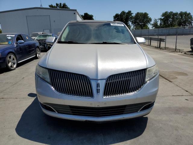 2LMHJ5AT9DBL58482 - 2013 LINCOLN MKT SILVER photo 5