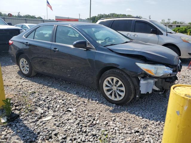 4T1BF1FK4HU663898 - 2017 TOYOTA CAMRY LE GRAY photo 4