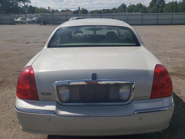 1LNHM83W74Y660481 - 2004 LINCOLN TOWN CAR ULTIMATE CREAM photo 6