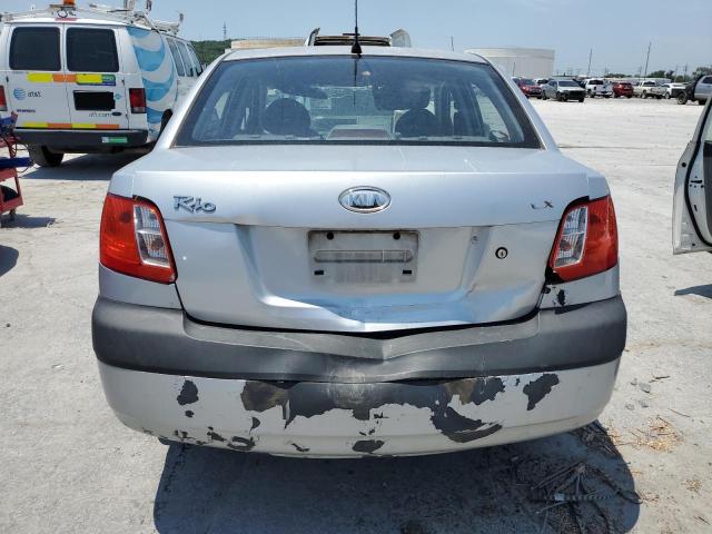 KNADE123386319463 - 2008 KIA RIO BASE SILVER photo 6