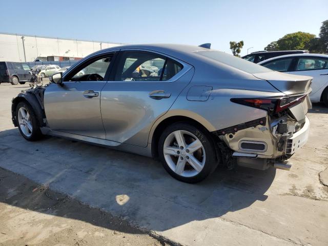 JTHCA1D24M5117499 - 2021 LEXUS IS 300 GRAY photo 2