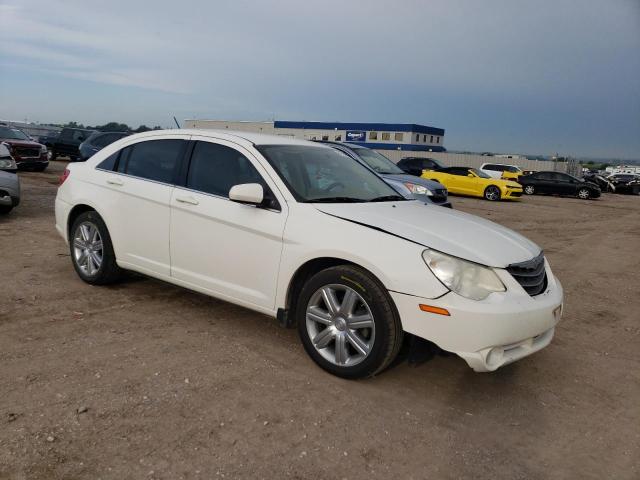 1C3CC5FV2AN200116 - 2010 CHRYSLER SEBRING LIMITED WHITE photo 4