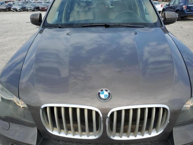 5UXZV8C59BLL67882 - 2011 BMW X5 XDRIVE50I BROWN photo 12