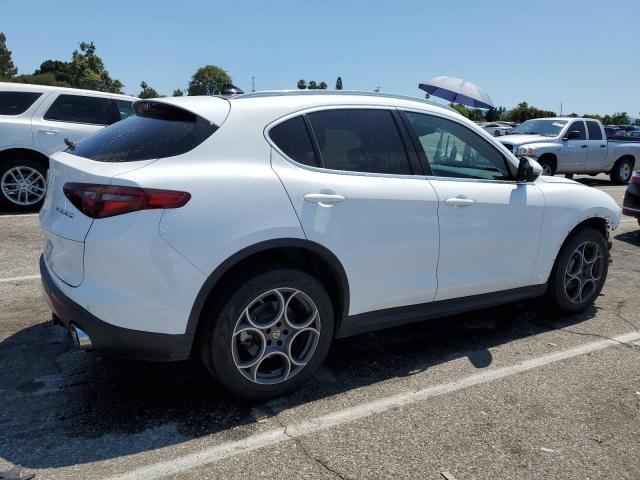 ZASPAKBN7K7C29549 - 2019 ALFA ROMEO STELVIO TI WHITE photo 3