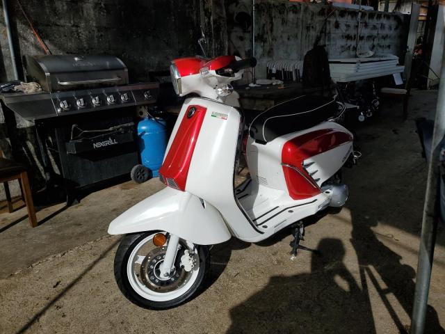 LE8TGKPP3L1100155 - 2020 LANCIA SCOOTER TWO TONE photo 2