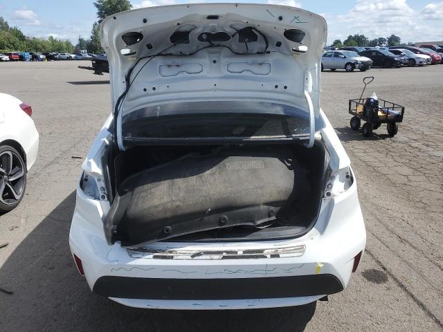 5YFEPRAE1LP146479 - 2020 TOYOTA COROLLA LE WHITE photo 6