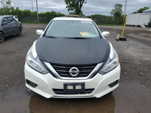 1N4AL3AP1JC256467 - 2018 NISSAN ALTIMA 2.5 WHITE photo 5