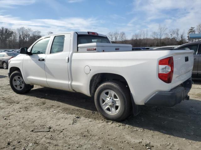 5TFRY5F1XJX229985 - 2018 TOYOTA TUNDRA DOUBLE CAB SR/SR5 WHITE photo 2