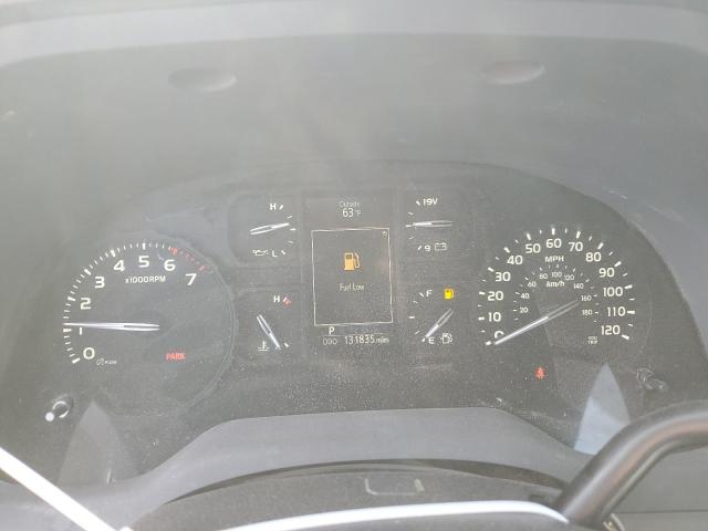 5TFRY5F1XJX229985 - 2018 TOYOTA TUNDRA DOUBLE CAB SR/SR5 WHITE photo 9