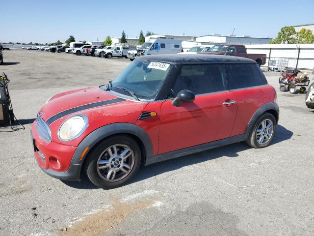 2013 MINI COOPER, 