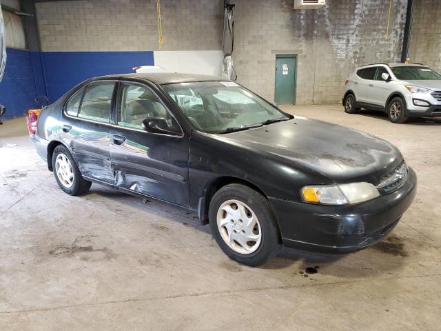 1N4DL01D2XC160812 - 1999 NISSAN ALTIMA XE BLACK photo 4