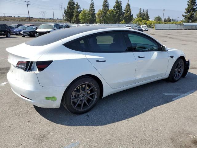 5YJ3E1EAXPF564465 - 2023 TESLA MODEL 3 WHITE photo 3