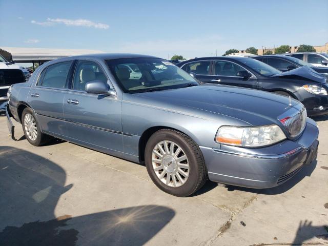1LNHM81WX3Y682962 - 2003 LINCOLN TOWN CAR EXECUTIVE BLUE photo 4